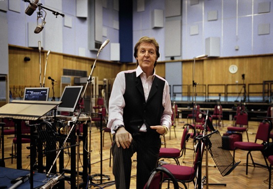 Paul mccartney célèbre les 50 ans d'apple avec un concert à apple park