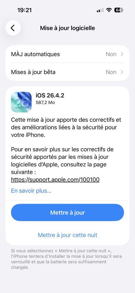 Mise à jour d'ios 26.4.2 et ios 18.7.8 disponible sur iphone