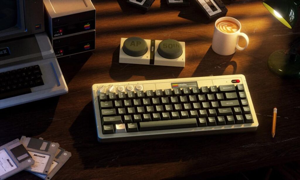 8bitdo célèbre l'apple ii avec un clavier mécanique rétro en édition limitée