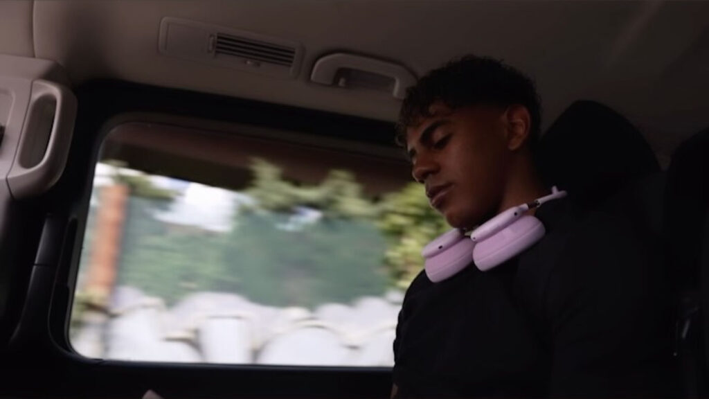 Lamine Yamal présente un nouveau casque Beats aux designs innovants