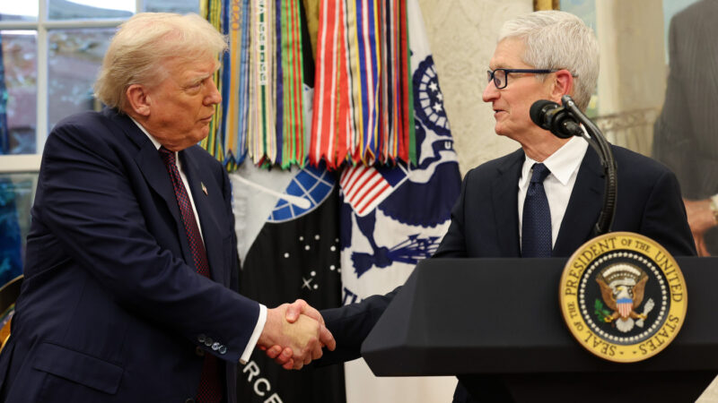Tim cook accompagne trump en chine avec des dirigeants américains