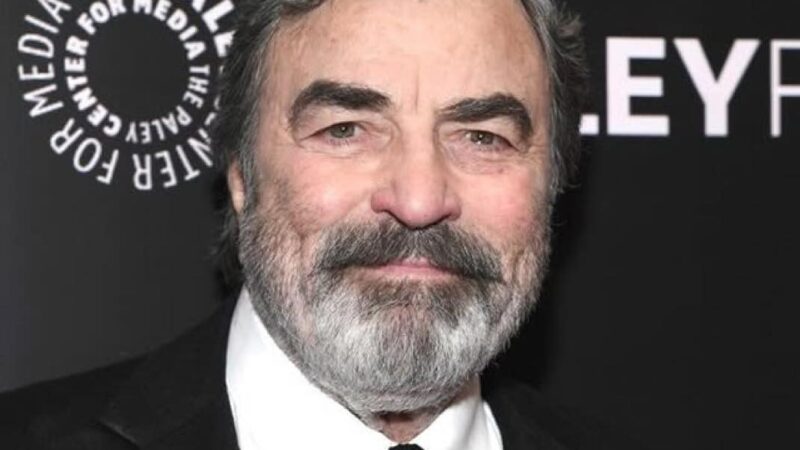 Apple tv annonce une comédie avec tom selleck et elizabeth banks