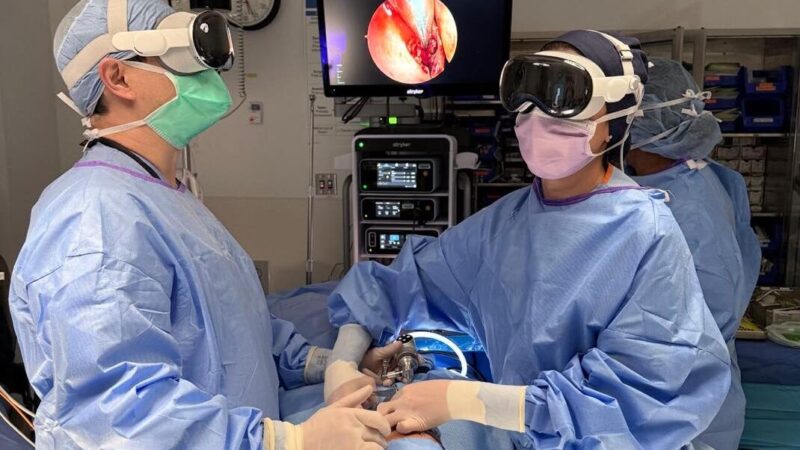 Lapple vision pro transforme les blocs opératoires