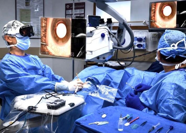 L&rsquo;apple vision pro révolutionne la chirurgie de la cataracte