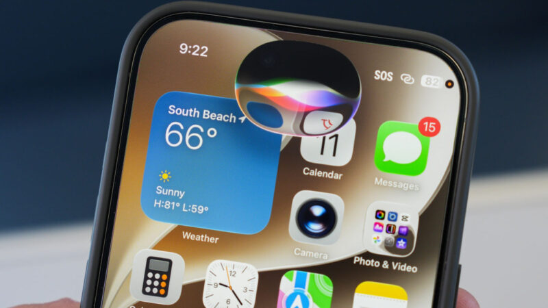 Apple licencie 200 employés pour moderniser Siri et Vision Pro