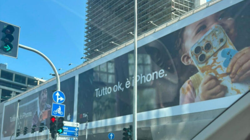Apple retire une publicité controversée à milan