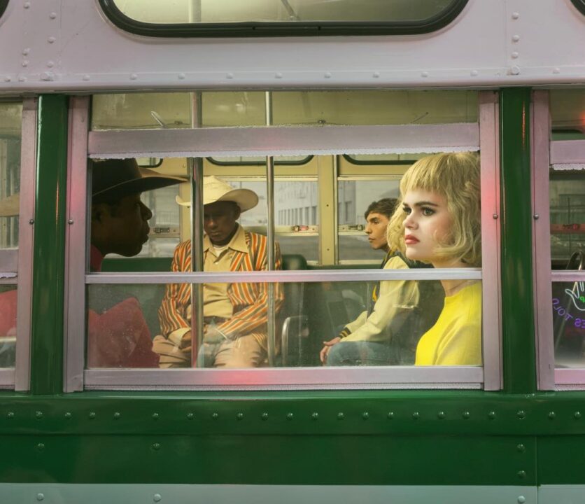 Apple inaugure une exposition artistique pour le lancement de l'iphone 18 pro