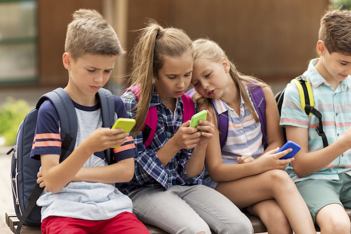 Apple et l'aap lancent un guide pour encadrer l'utilisation des écrans par les enfants