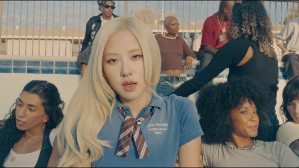 Rosé de blackpink filme son nouveau clip avec l'iphone 18 pro Rosé de blackpink filme son nouveau clip avec l'iphone 18 pro