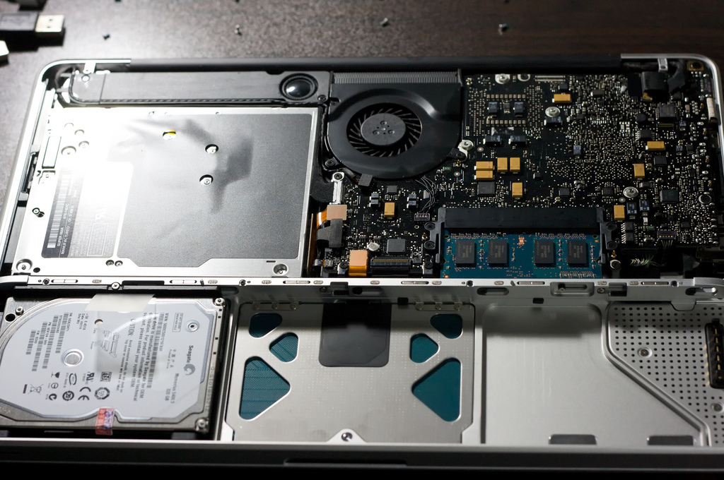 La révolution unibody des MacBook par Apple en 2008